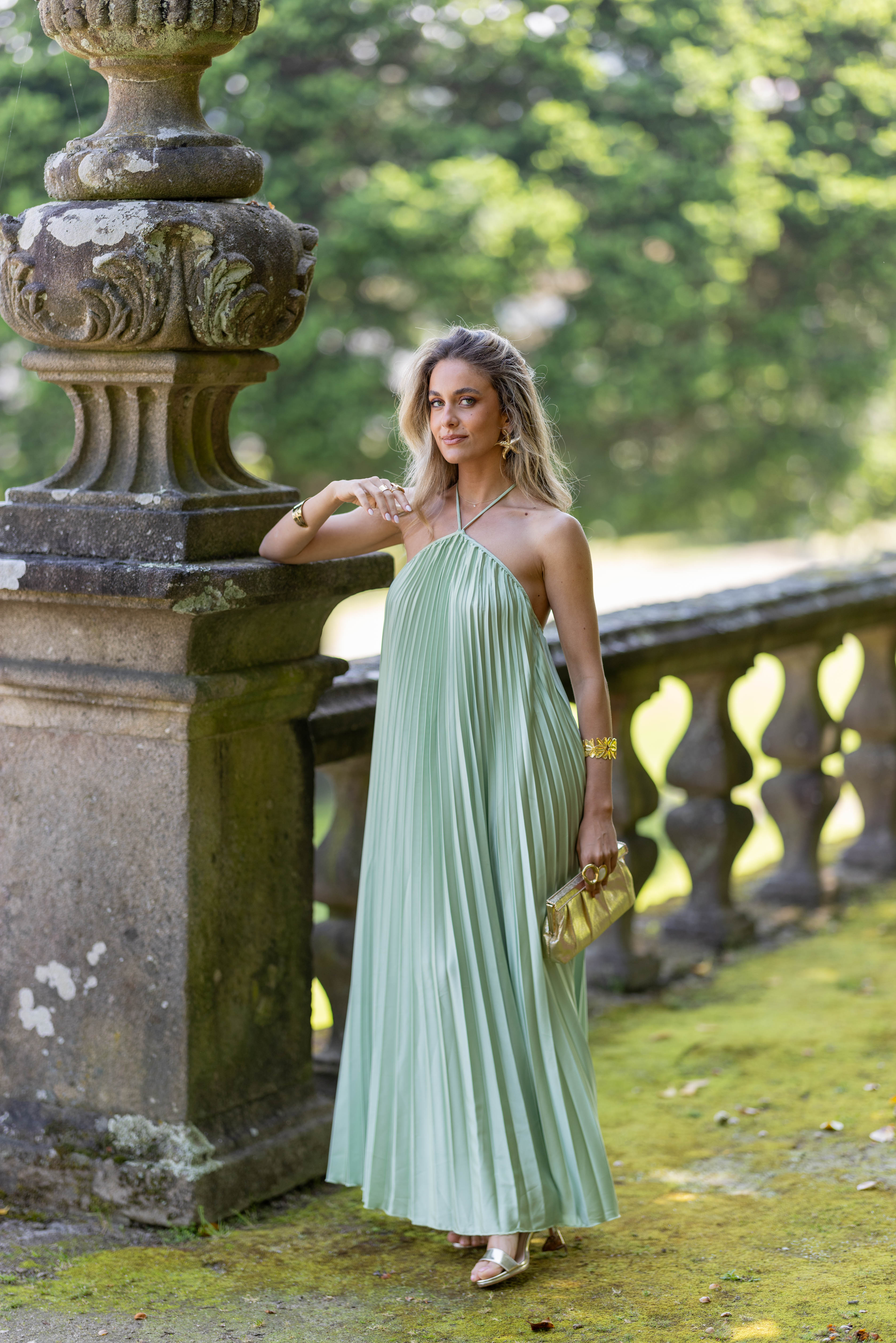 VESTIDO CARMINHO