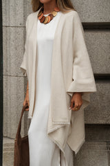 PONCHO LUCRÉCIA