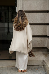 PONCHO LUCRÉCIA