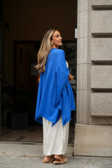 PONCHO LUCRÉCIA