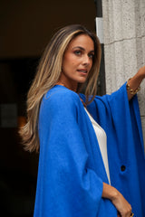 PONCHO LUCRÉCIA