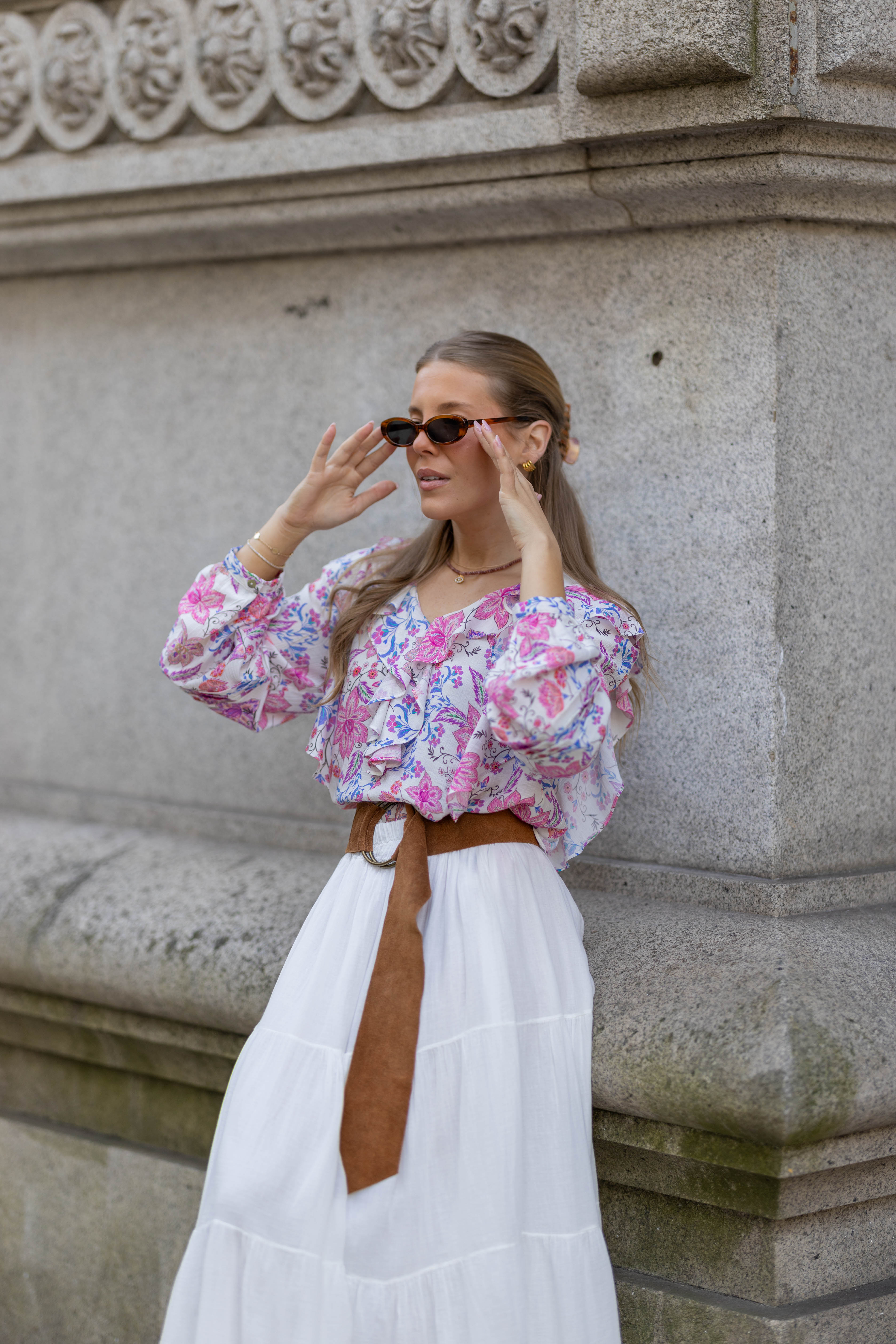 BLUSA LÍRIO