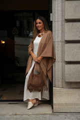 PONCHO LUCRÉCIA