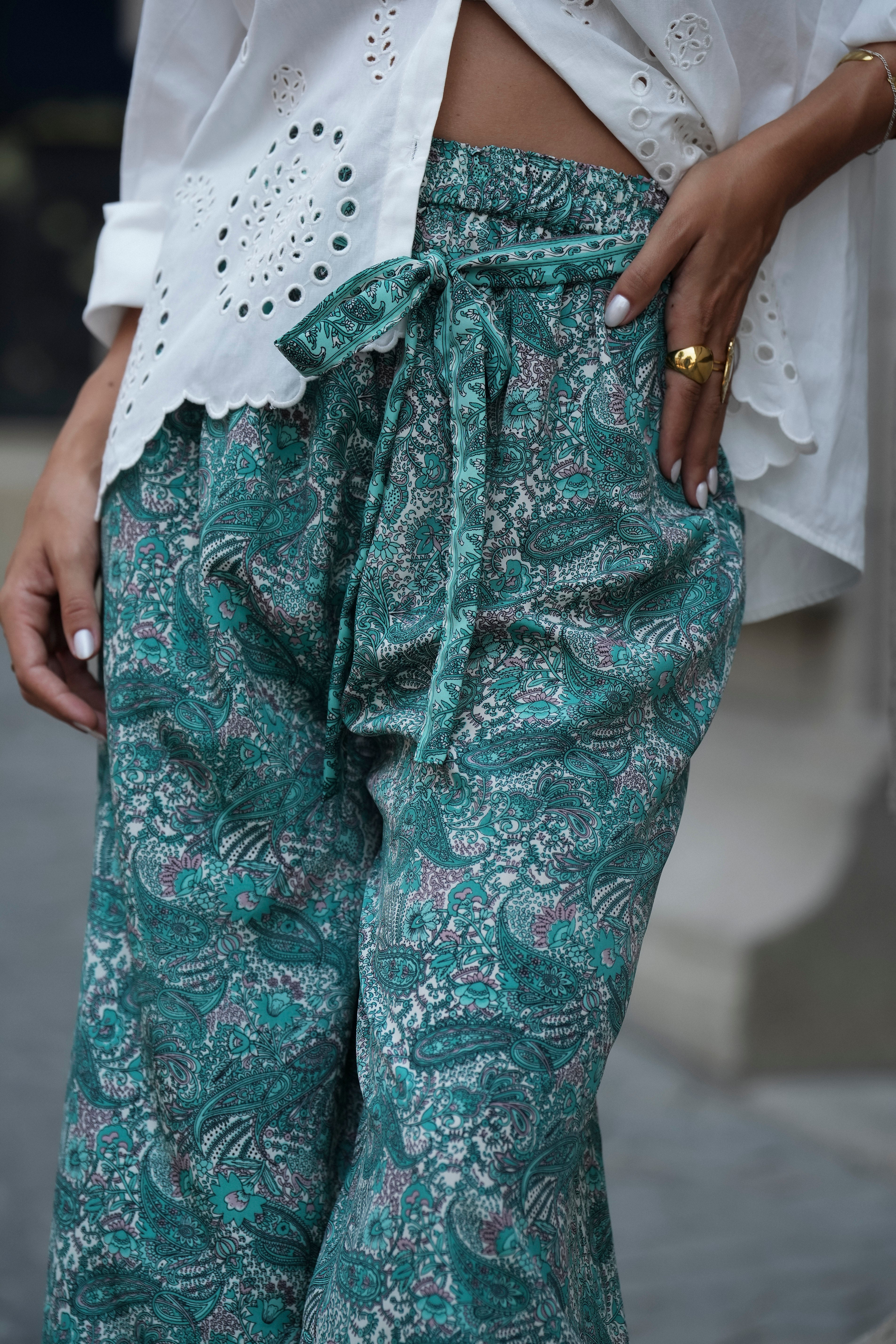 CALÇA URSULA