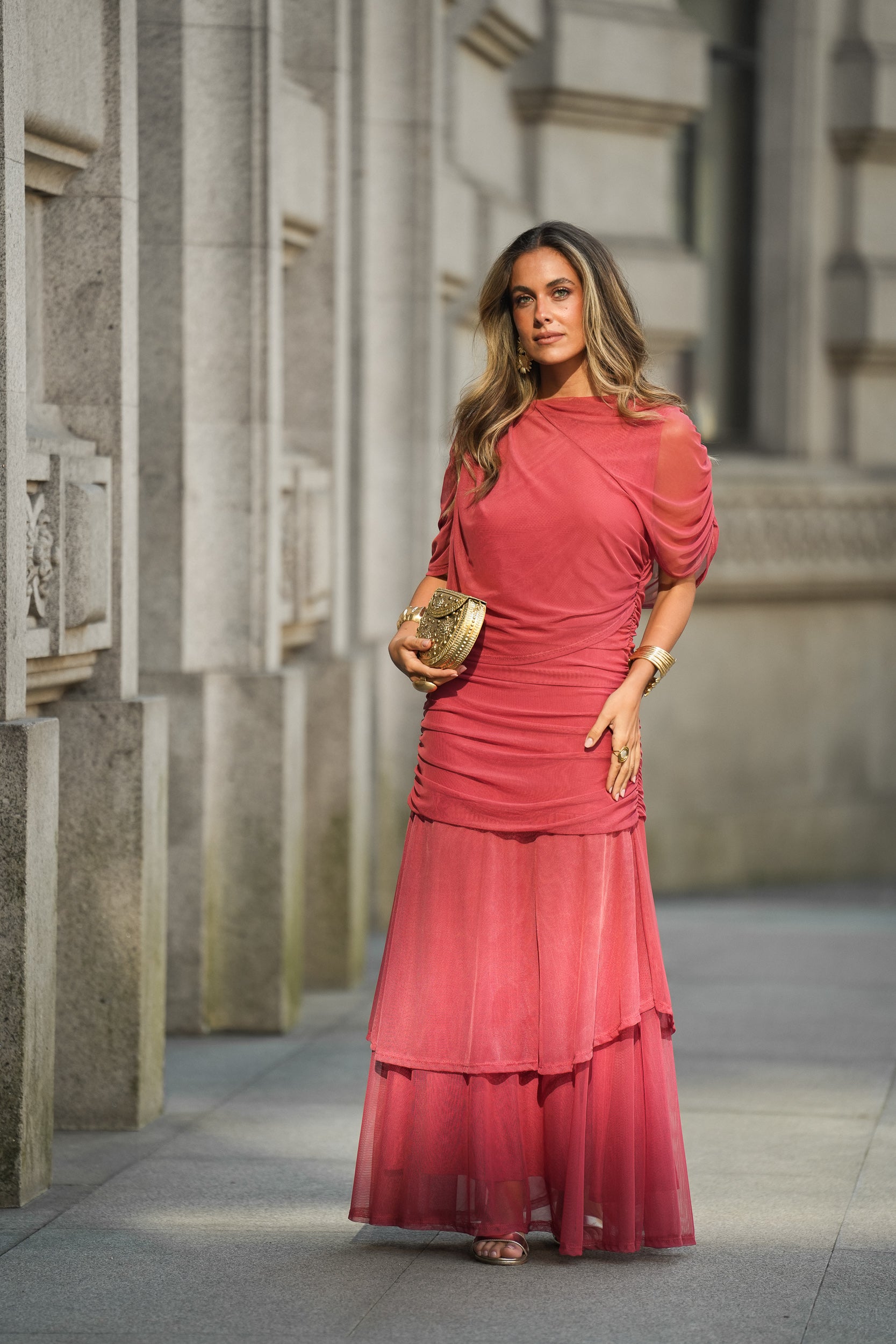PREVENTA VESTIDO CAMELIA CEREZA (Envío del 08/06 al 12/06)