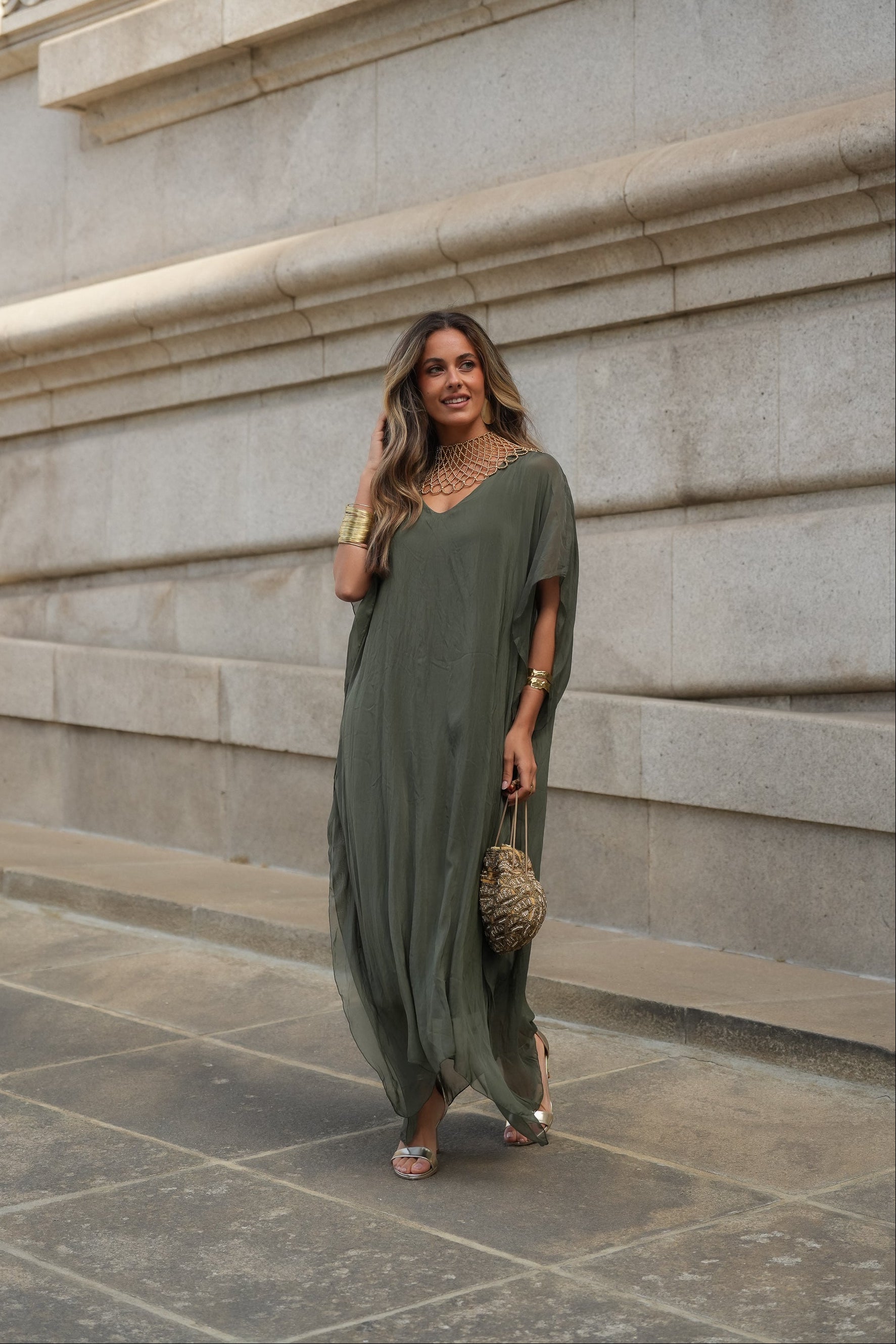 VESTIDO VIOLETA VERDE MILITAR