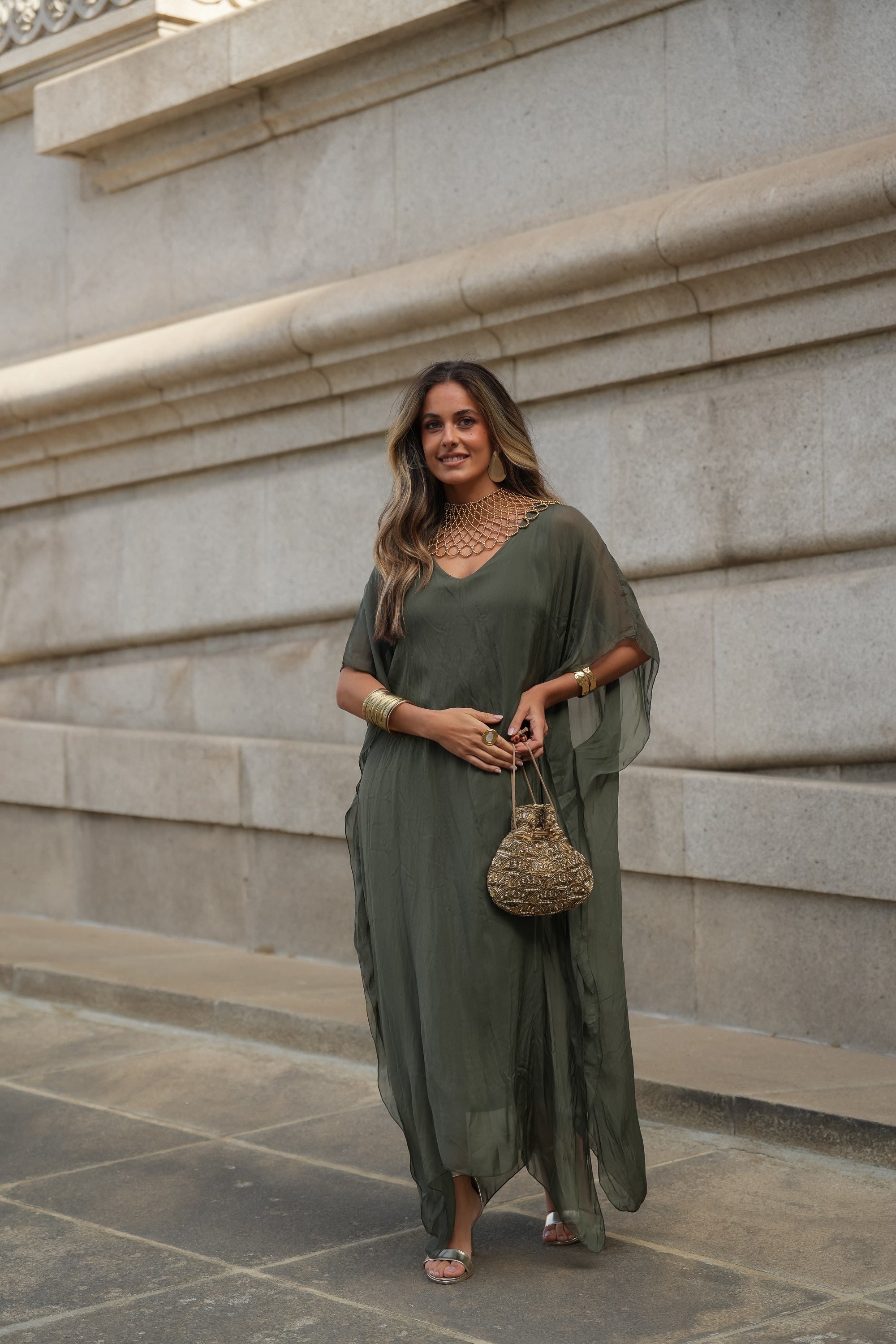 VESTIDO VIOLETA VERDE MILITAR