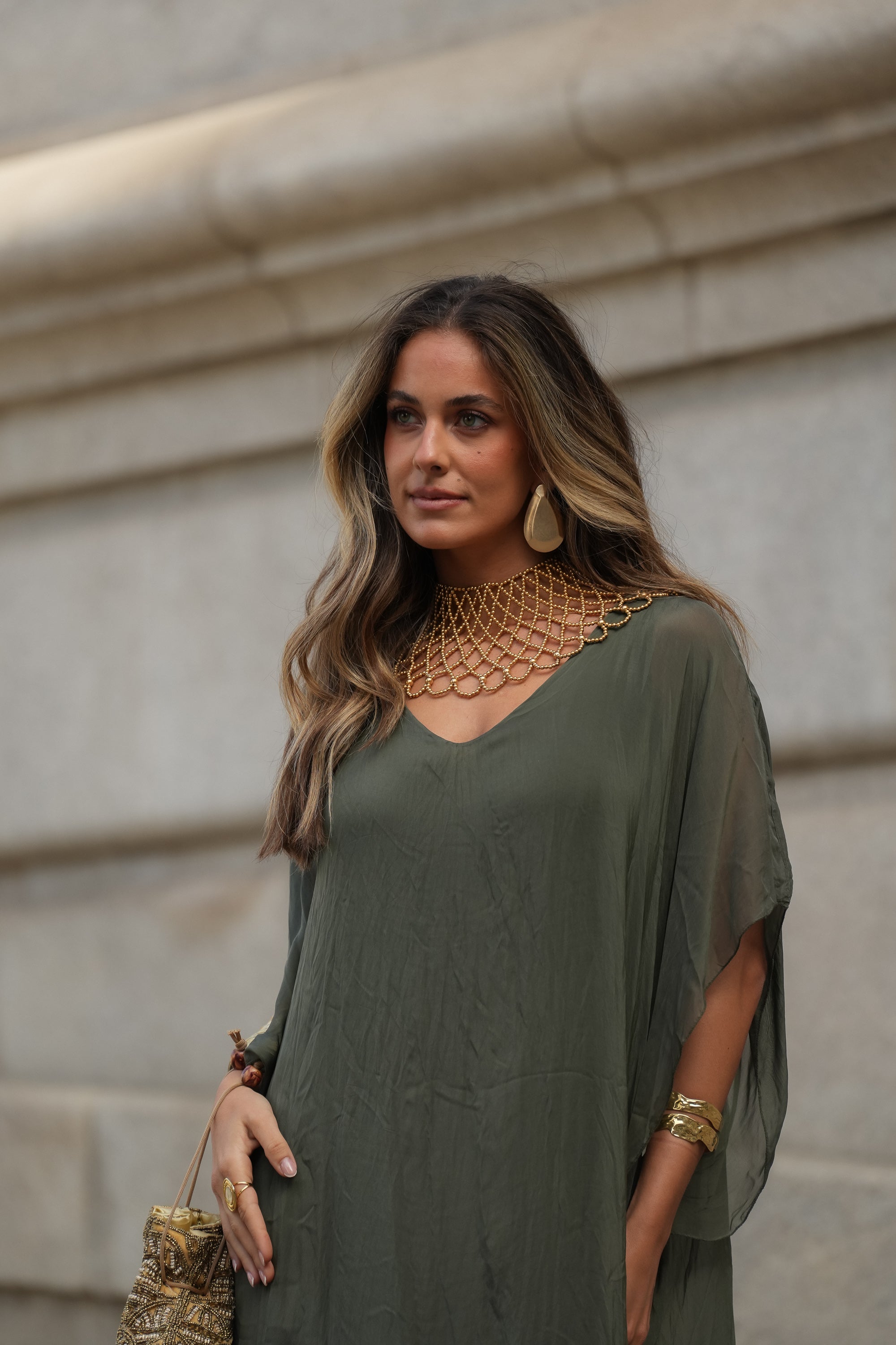 VESTIDO VIOLETA VERDE MILITAR