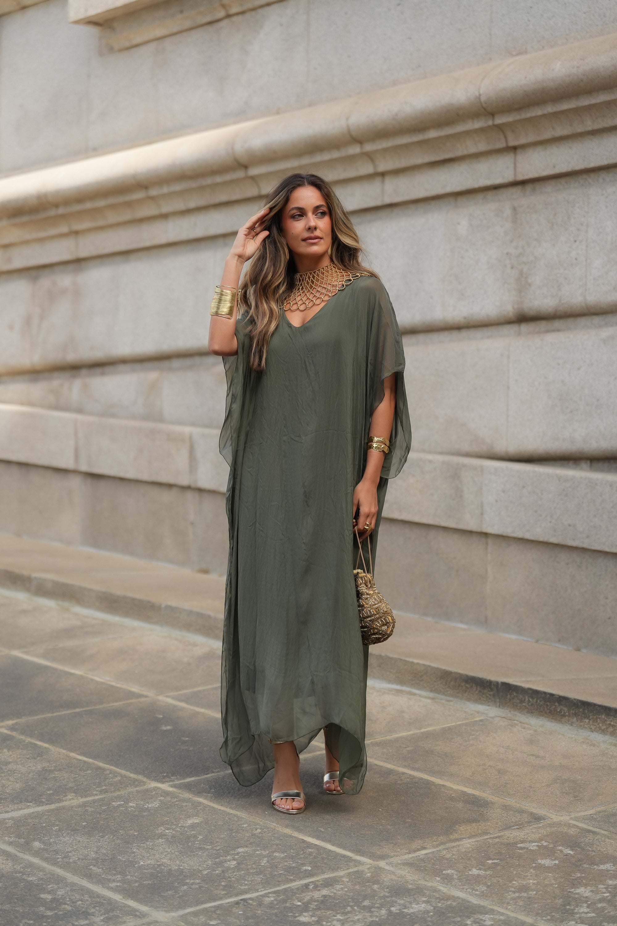 VESTIDO VIOLETA VERDE MILITAR