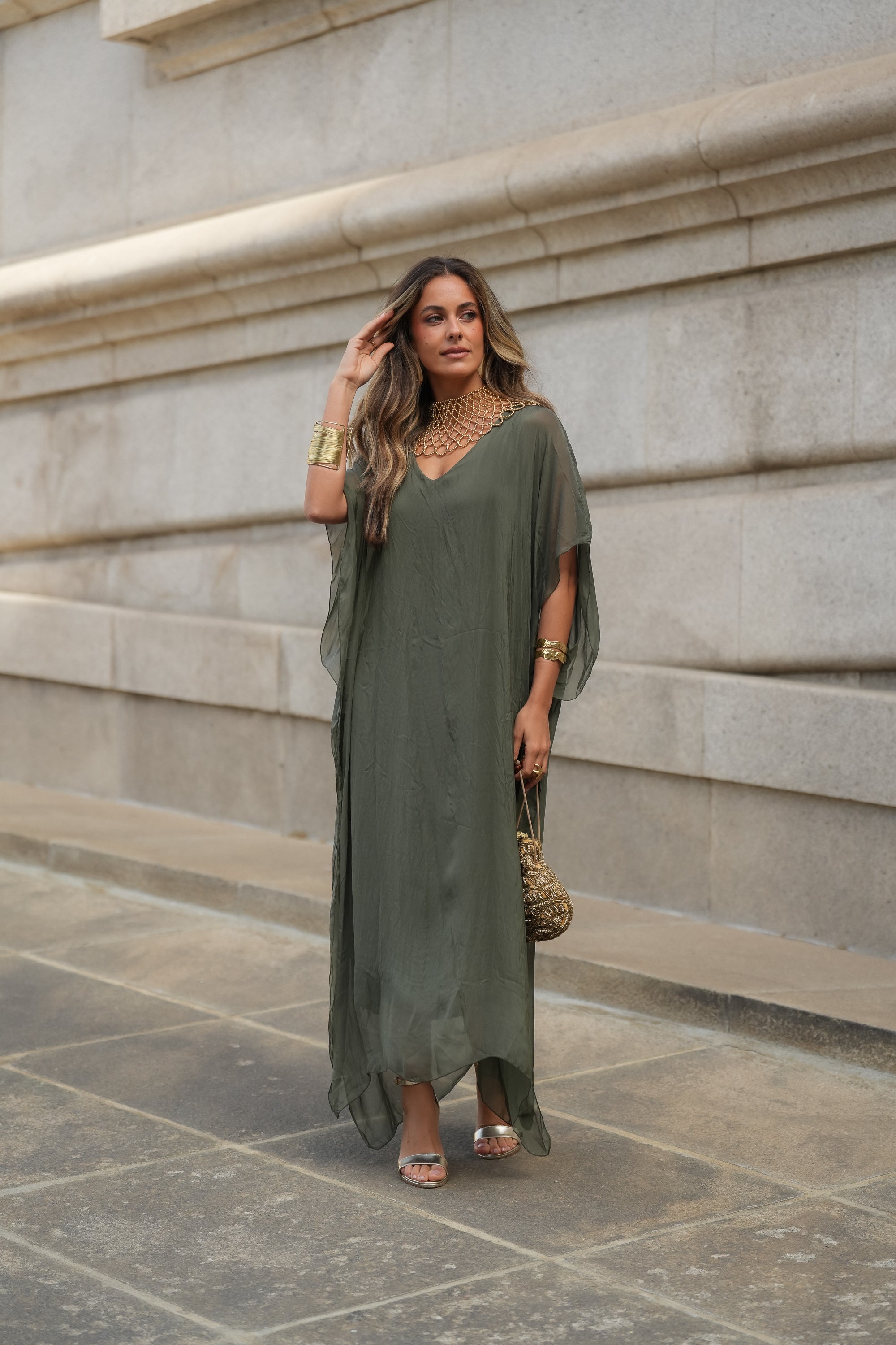 VESTIDO VIOLETA VERDE MILITAR