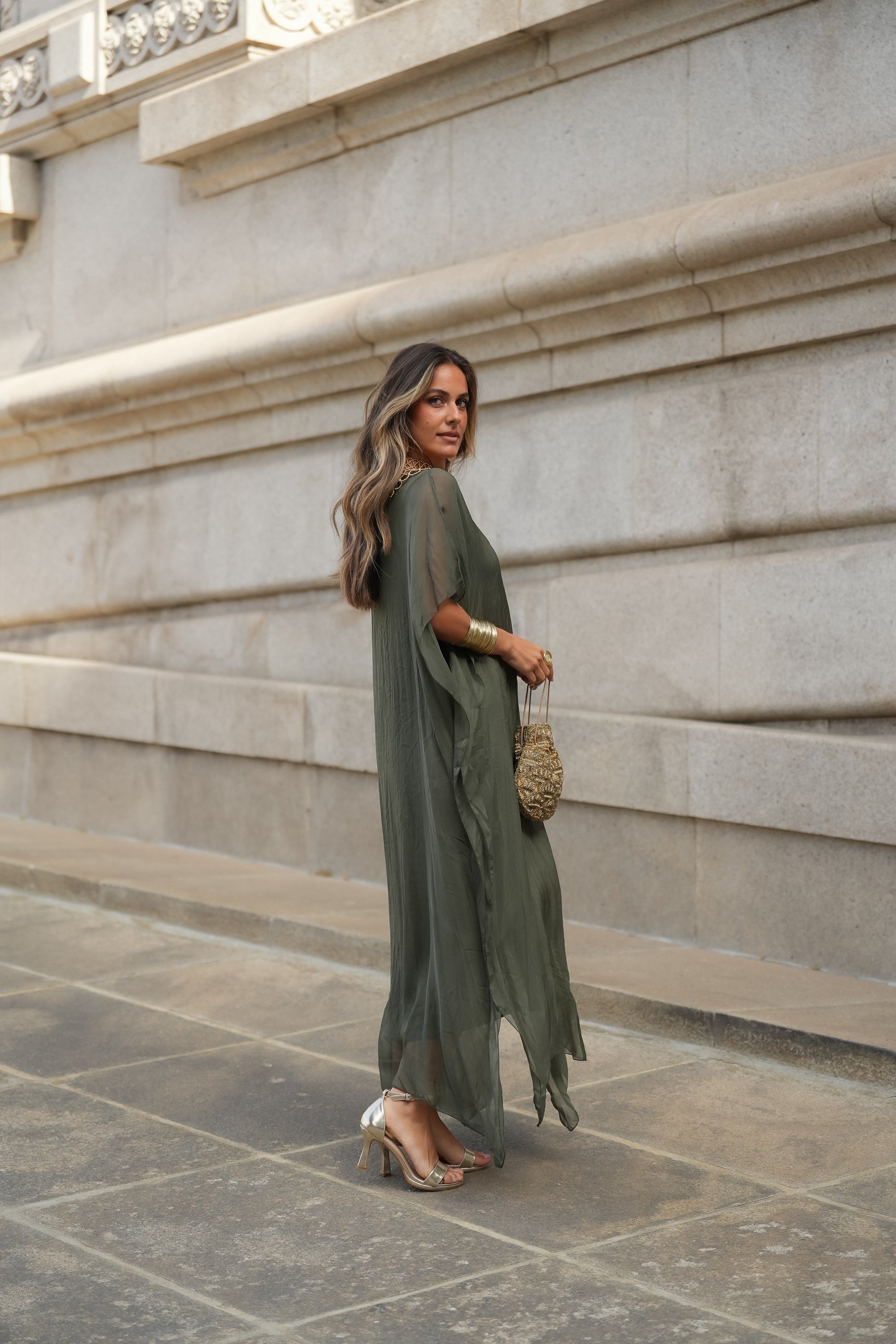 VESTIDO VIOLETA VERDE MILITAR