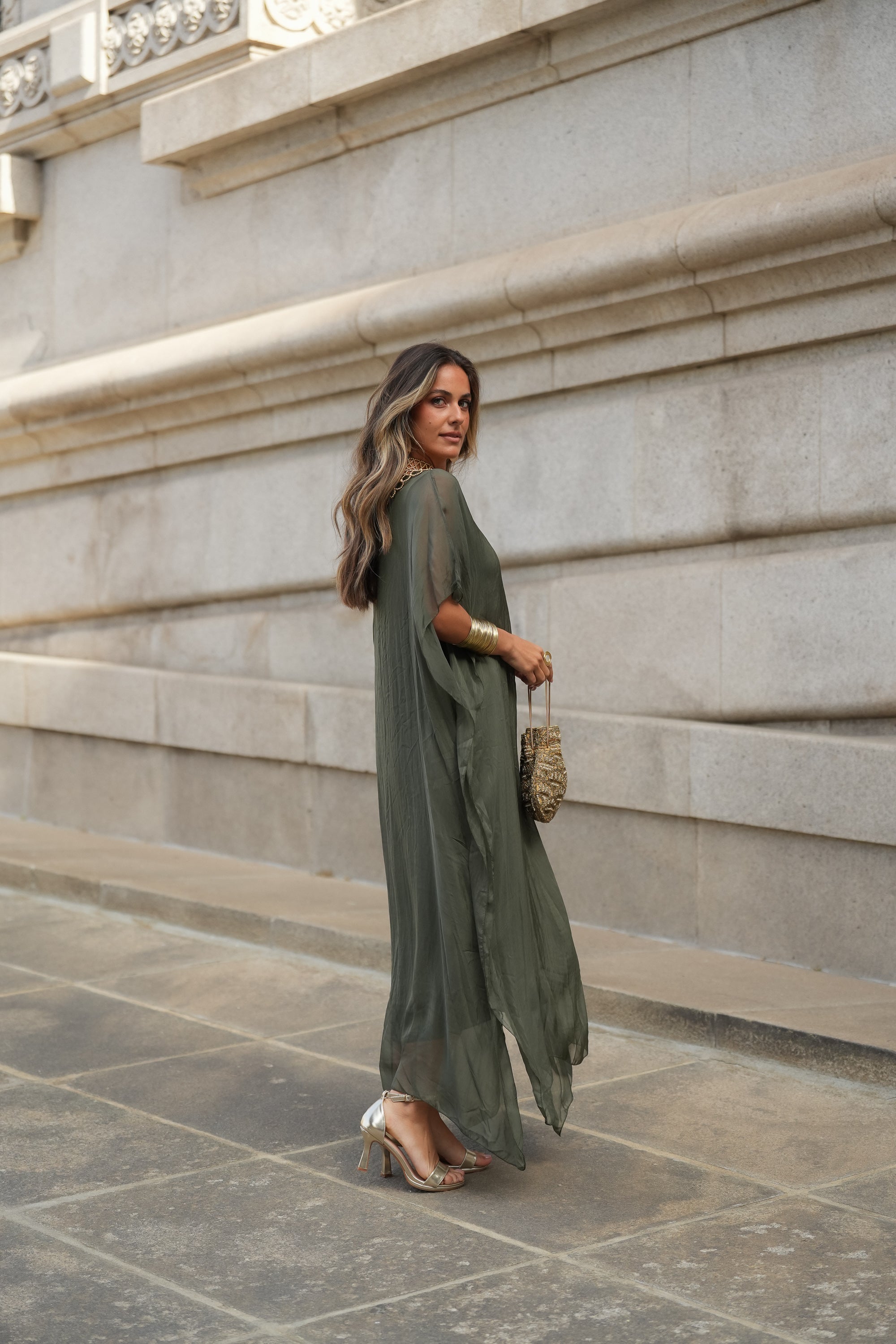 VESTIDO VIOLETA VERDE MILITAR