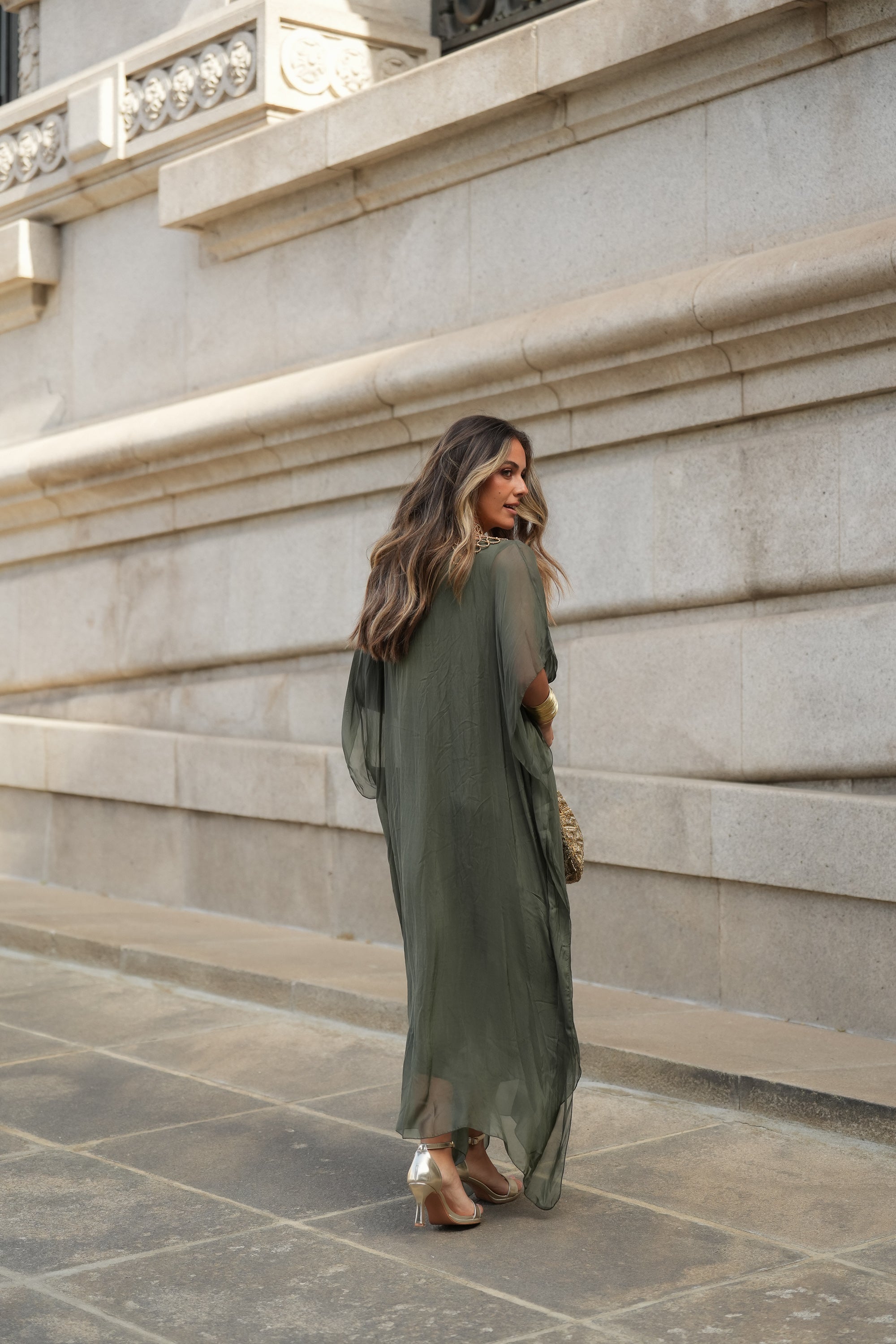 VESTIDO VIOLETA VERDE MILITAR