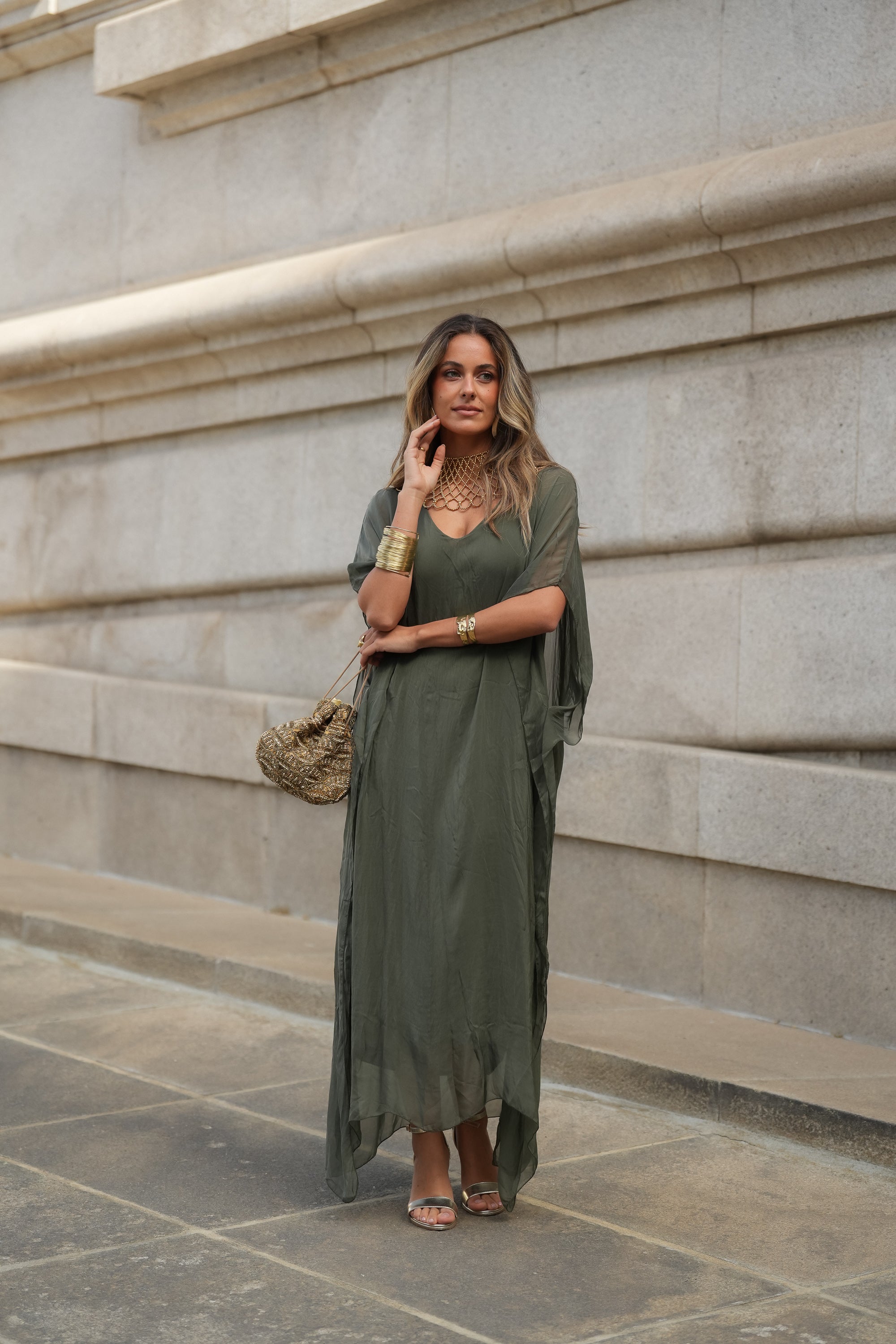 VESTIDO VIOLETA VERDE MILITAR