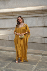 VESTIDO VIOLETA AMARELO MOSTARDA