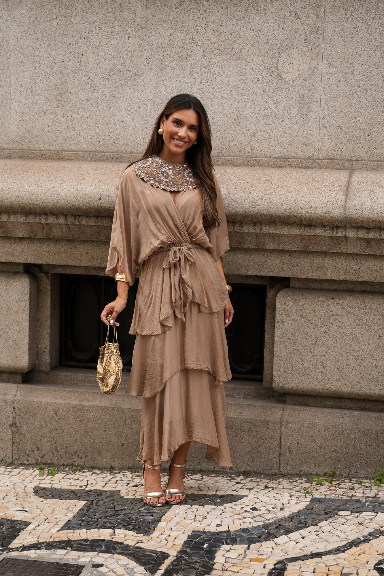 VESTIDO CARLOTA TAUPE