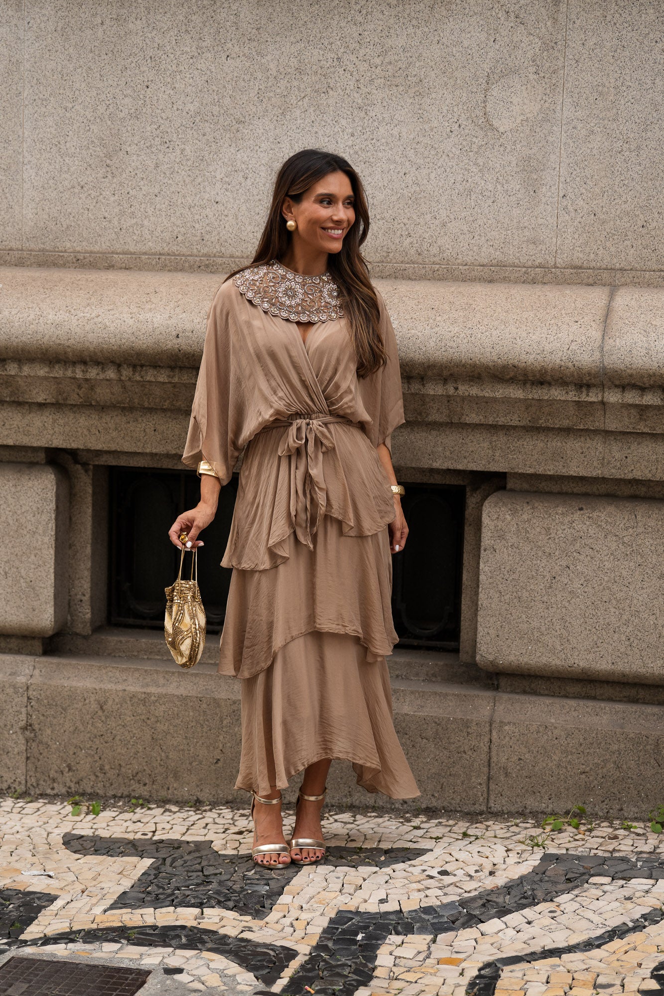VESTIDO CARLOTA TAUPE