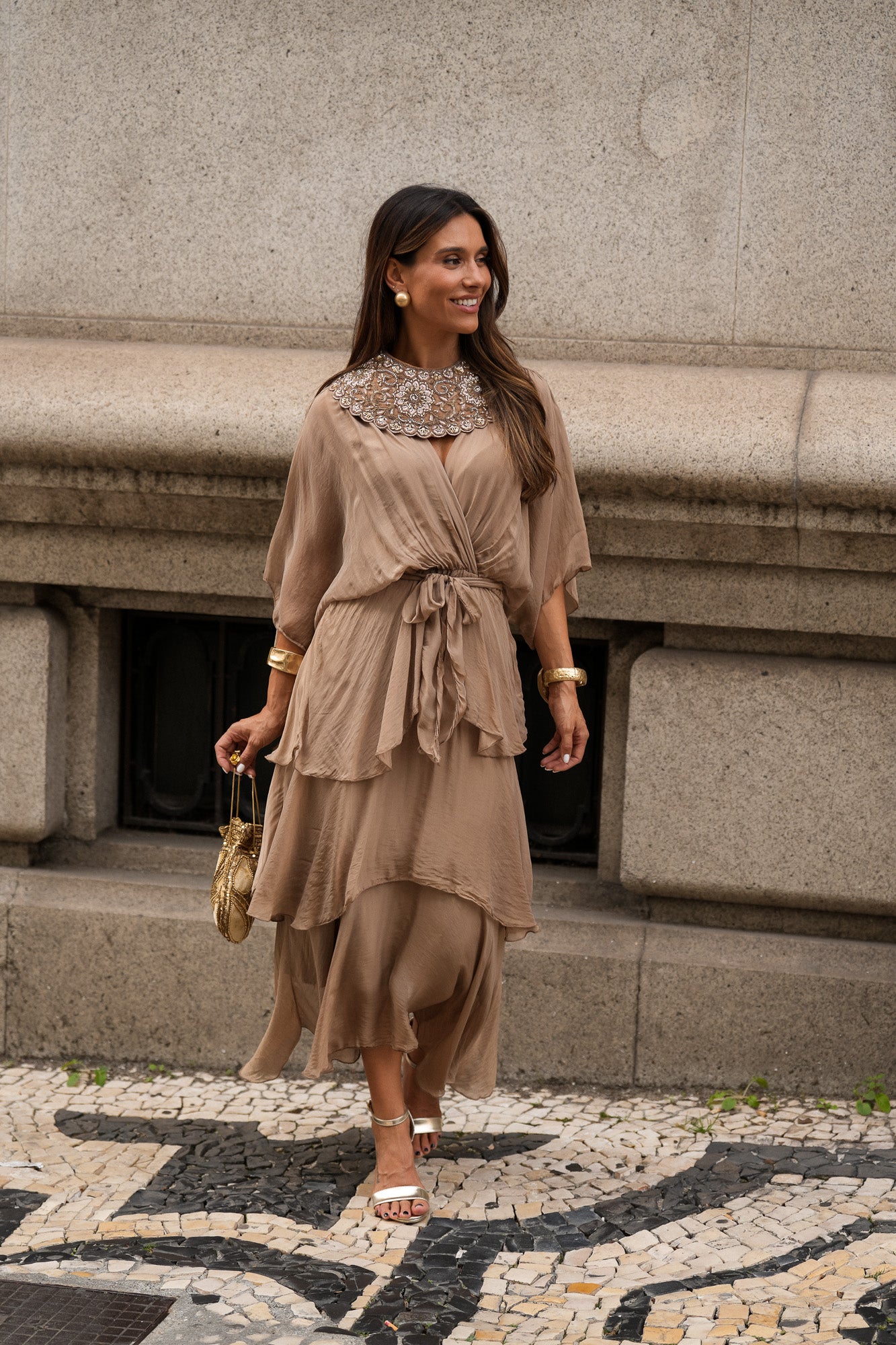 VESTIDO CARLOTA TAUPE