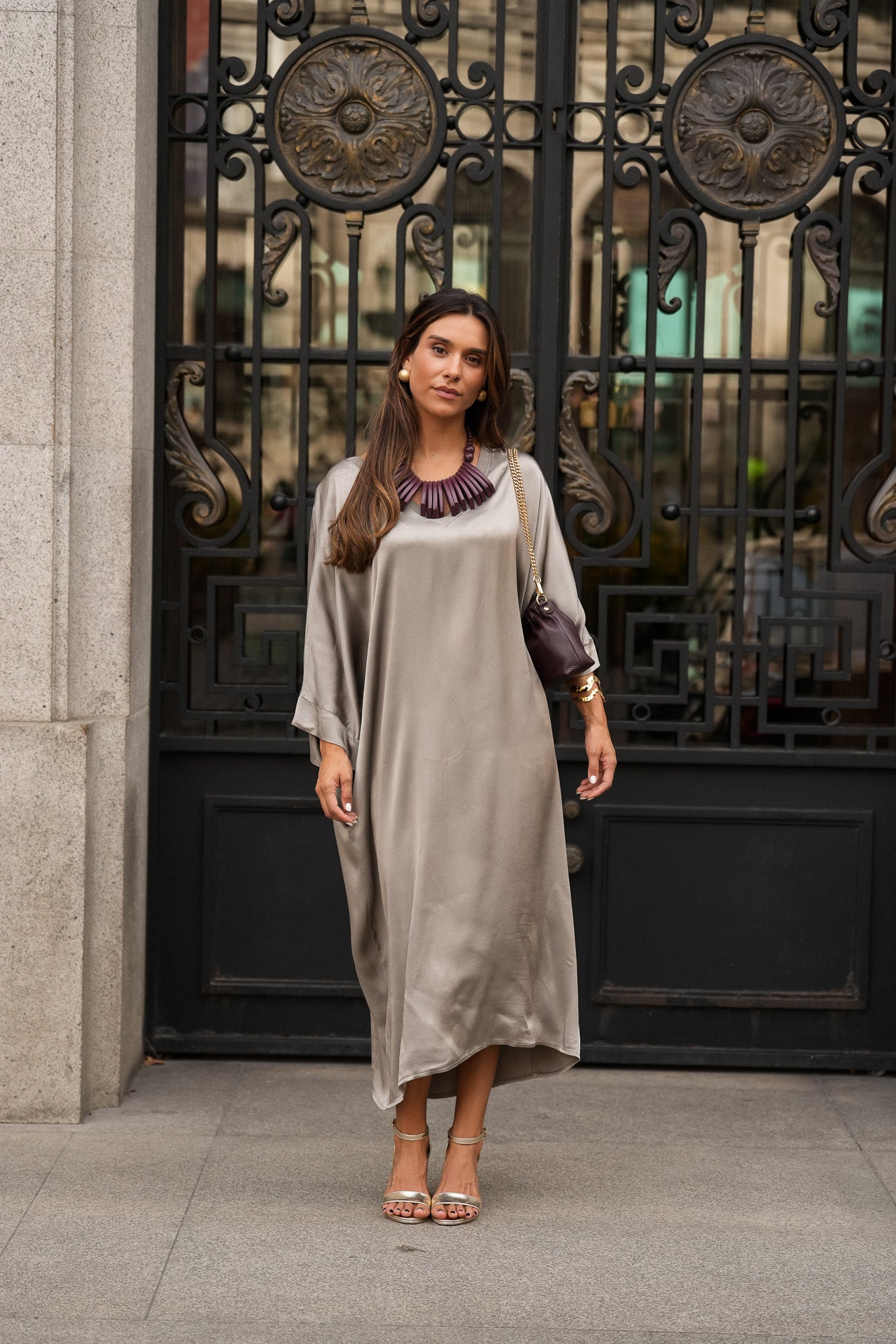 COLAR PETRA BURGUNDY
