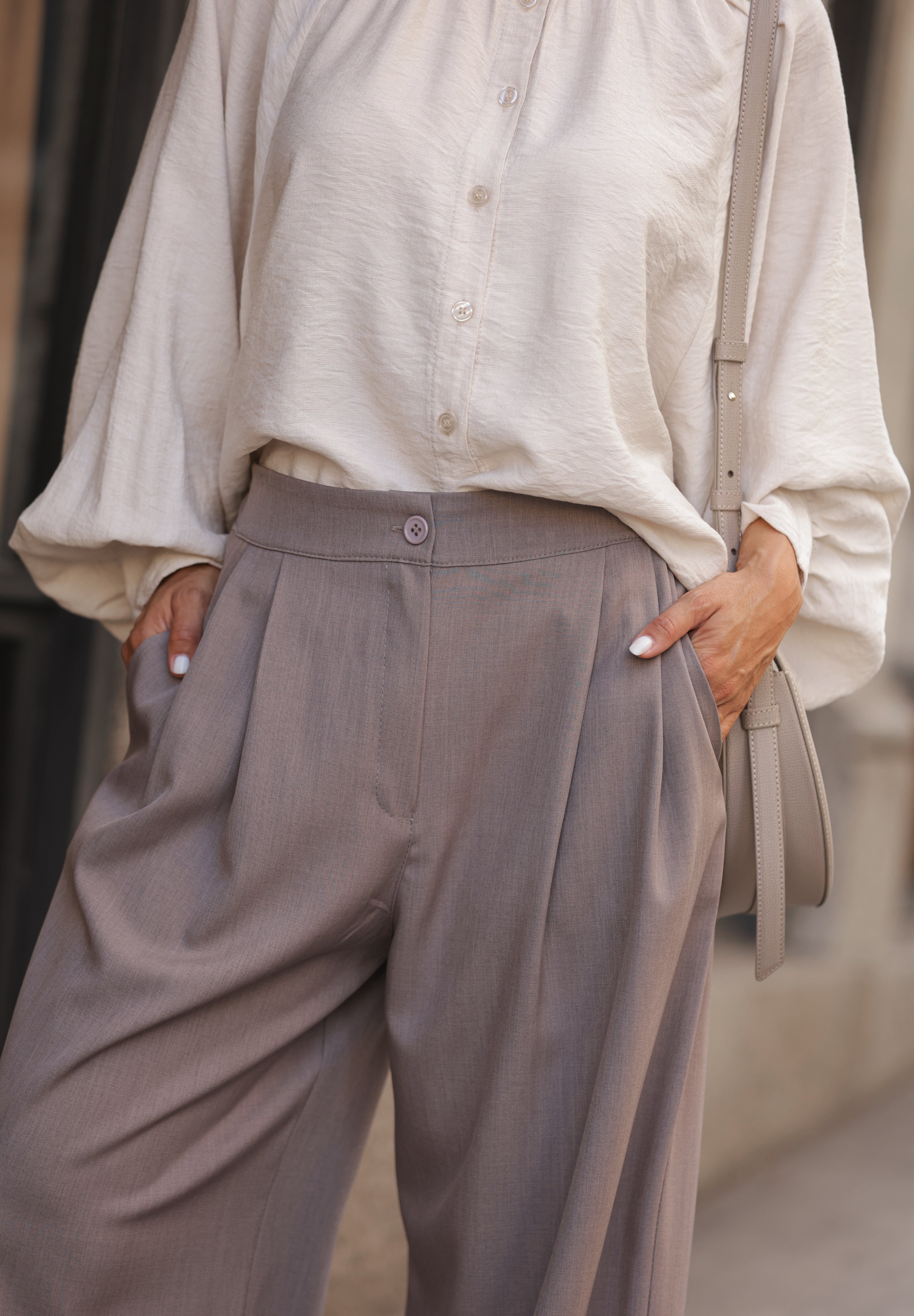 CALÇA CAPRI CINZA